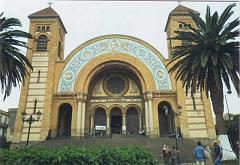 12 VOYAGE A ORAN 2005 LA CATHEDRALE